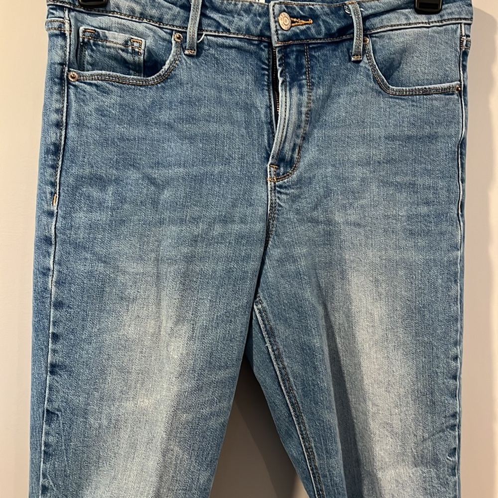 Women’s Old Navy Size 10 Power Straight High Rise Secret Slim Pocket Jean - Picture 3 of 5